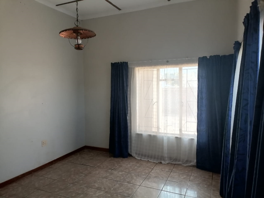 3 Bedroom Property for Sale in Olifantshoek Northern Cape